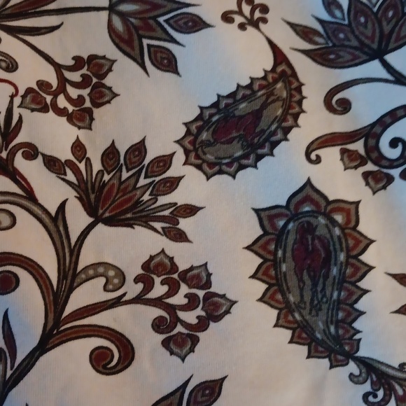 NWOT. Kerrits EQL.  Printed short sleeve top. Size medium - Picture 3 of 7